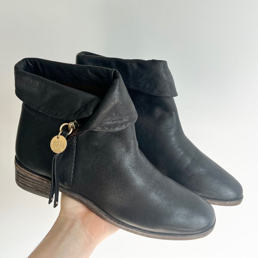 See By Chloé Black Leather Ankle Bootie Low Heel Side Zip Size EU 37